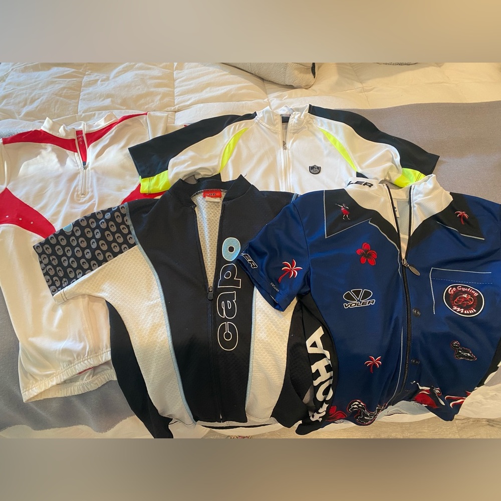 Lot of 4 Women’s Size S Short Sleeve Cycling Tops